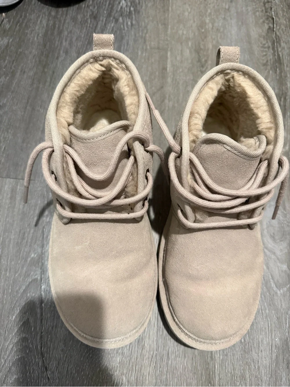 UGG Neumel II